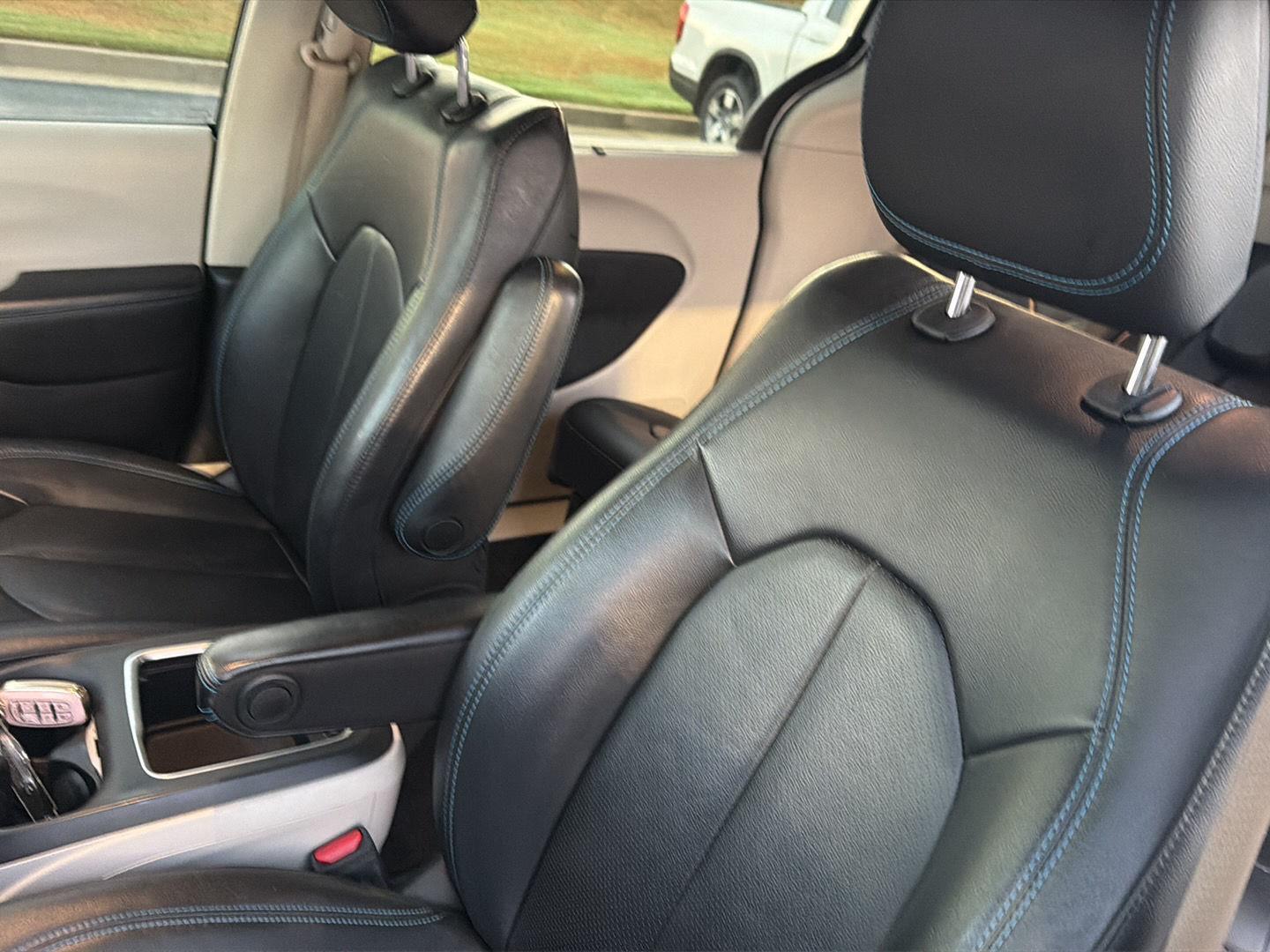 Used 2021 Chrysler Pacifica Van