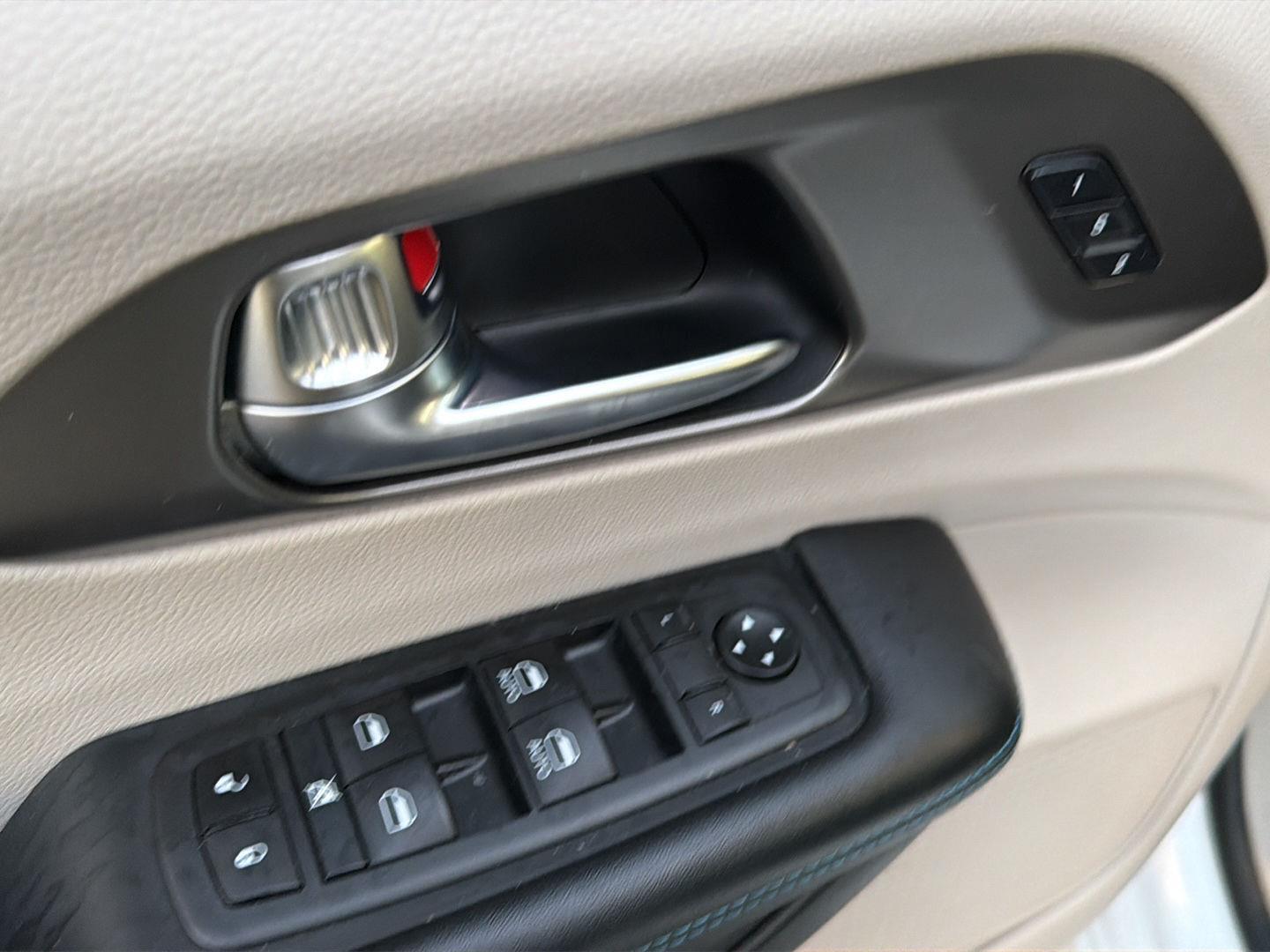 Used 2021 Chrysler Pacifica Van