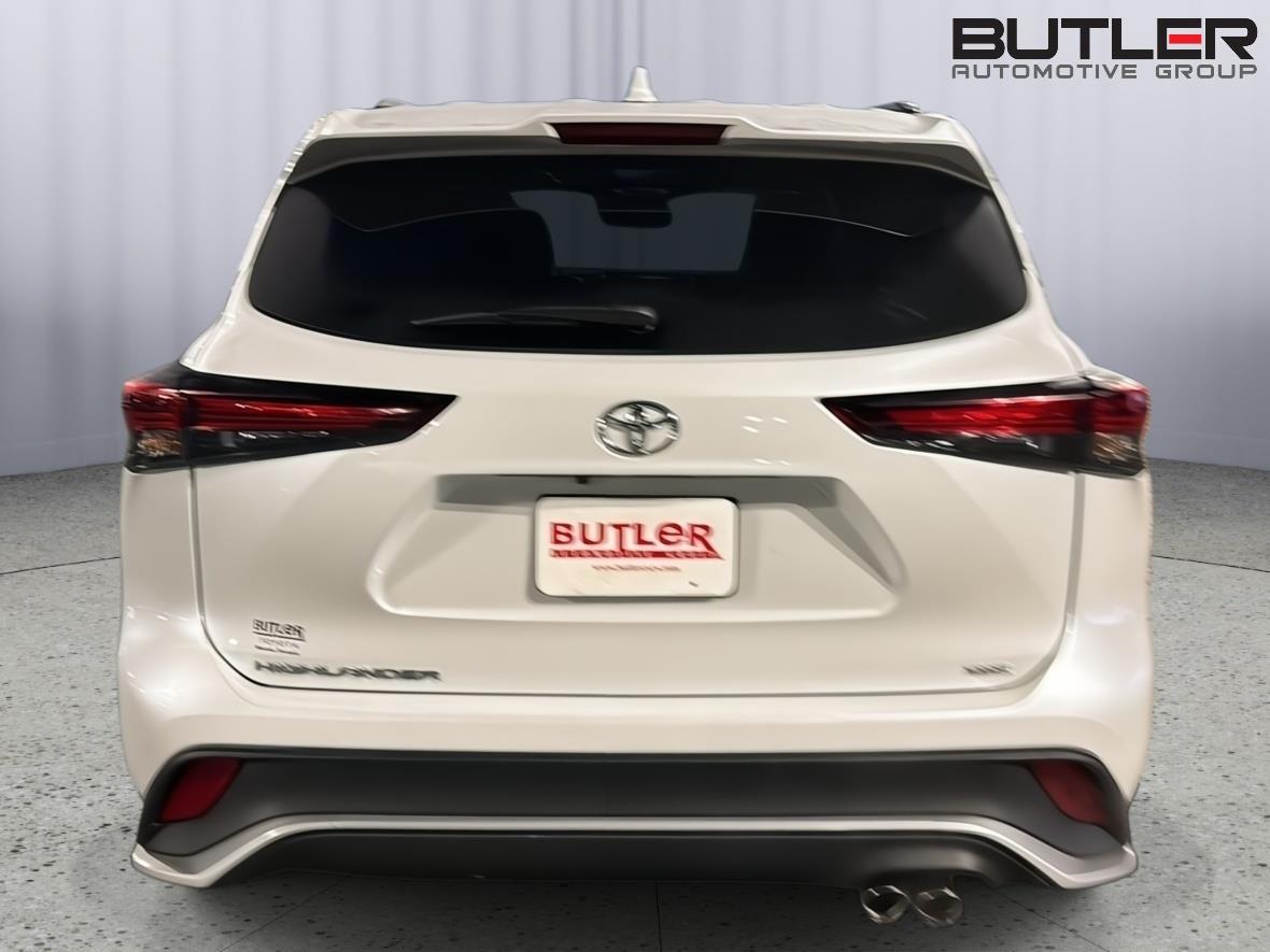 Used 2024 Toyota Highlander SUV