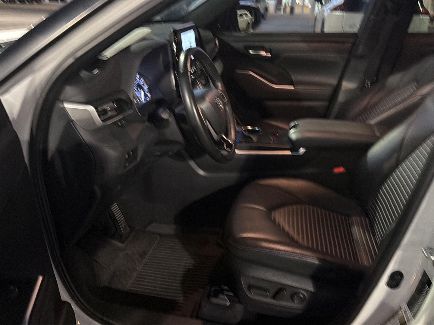 Used 2024 Toyota Highlander SUV
