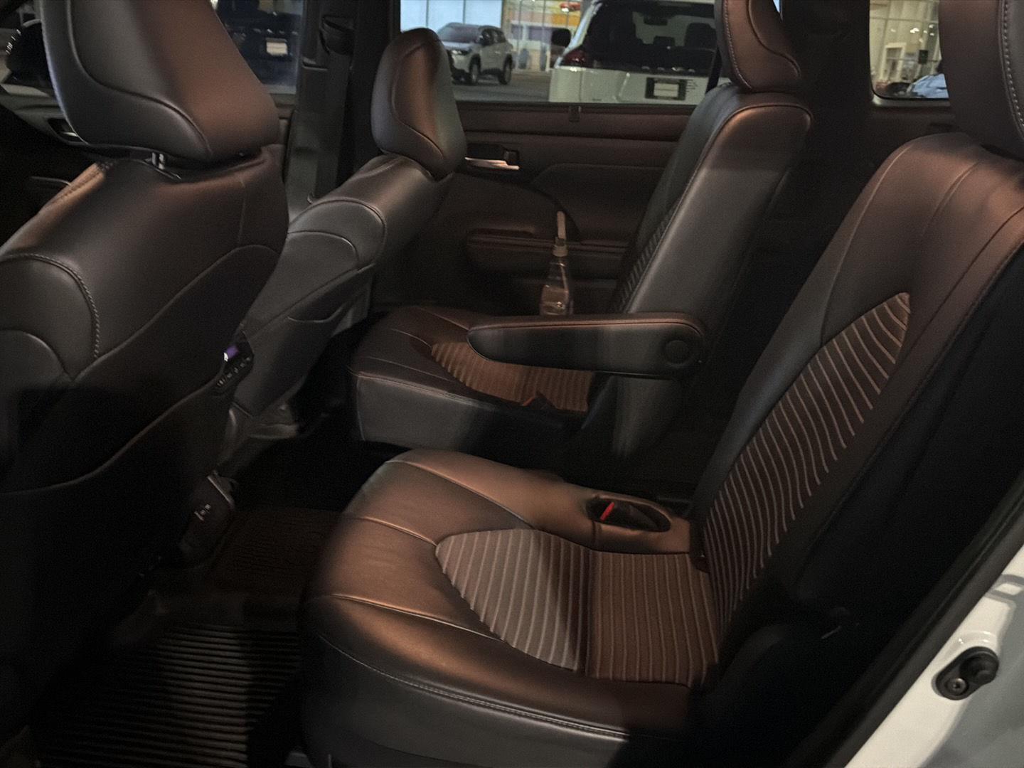 Used 2024 Toyota Highlander SUV