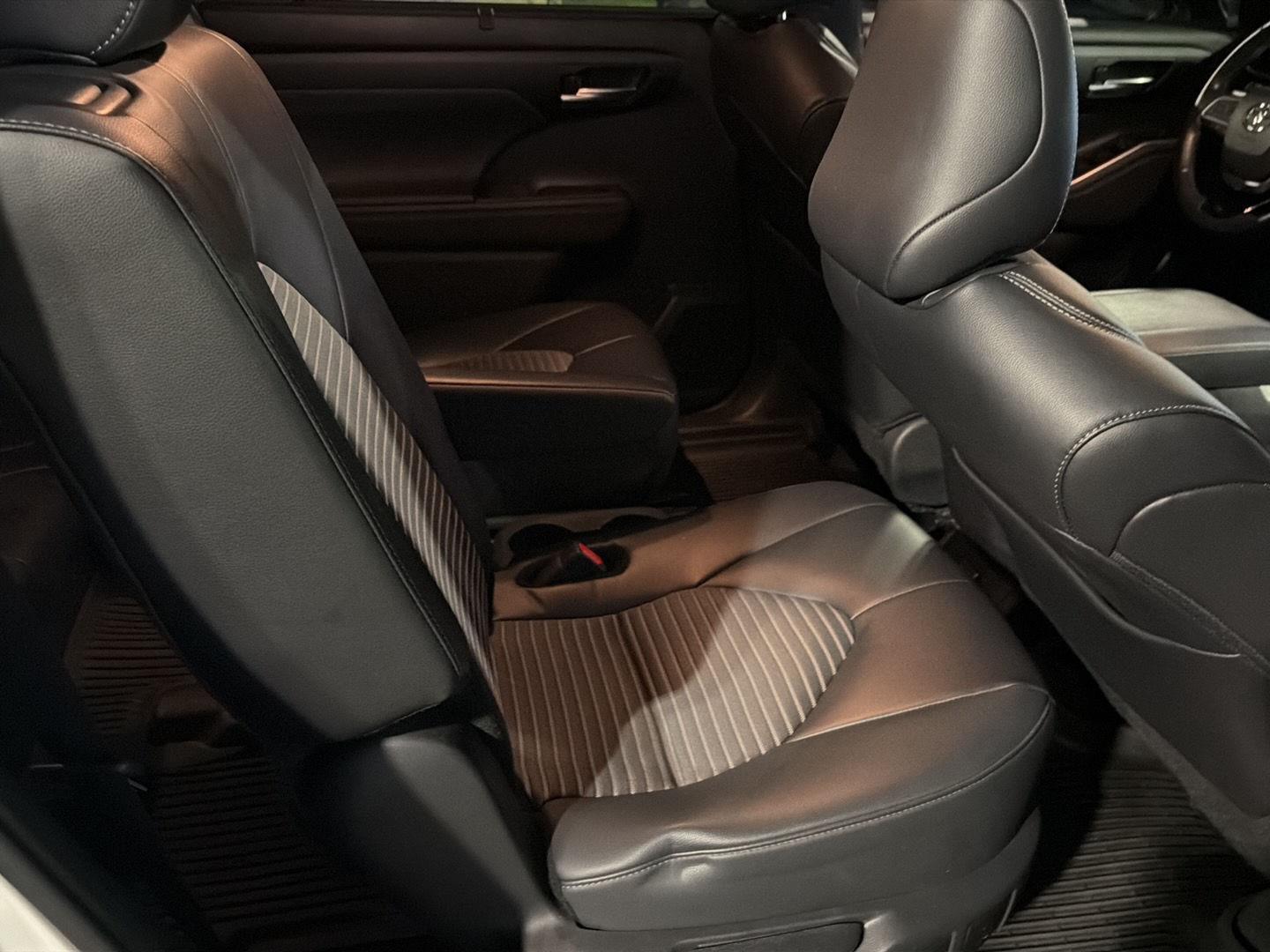 Used 2024 Toyota Highlander SUV