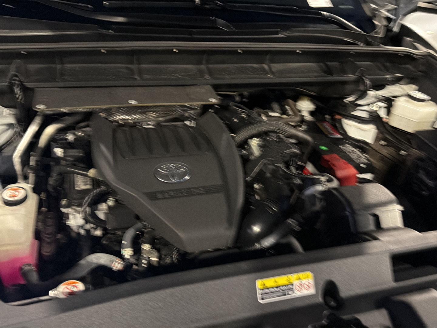 Used 2024 Toyota Highlander SUV