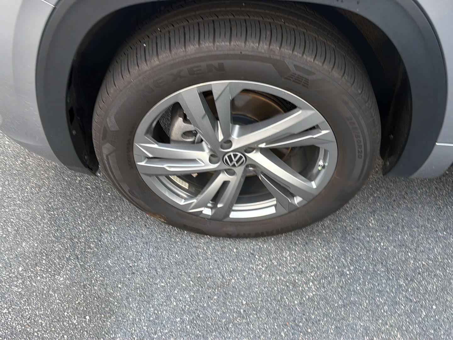 Used 2024 Volkswagen Atlas Cross Sport SUV