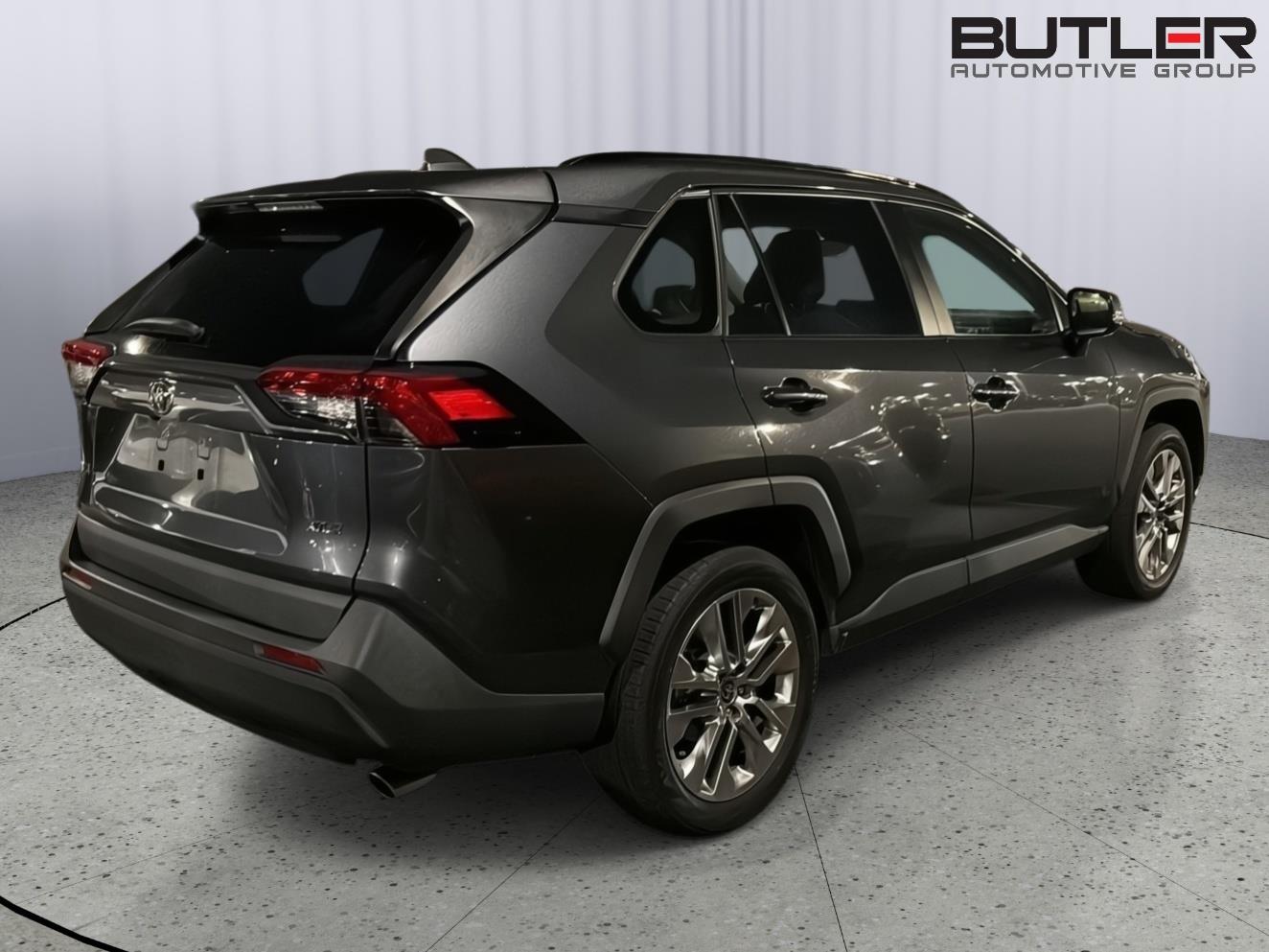 Used 2020 Toyota RAV4 SUV