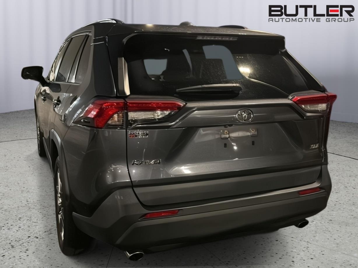 Used 2020 Toyota RAV4 SUV