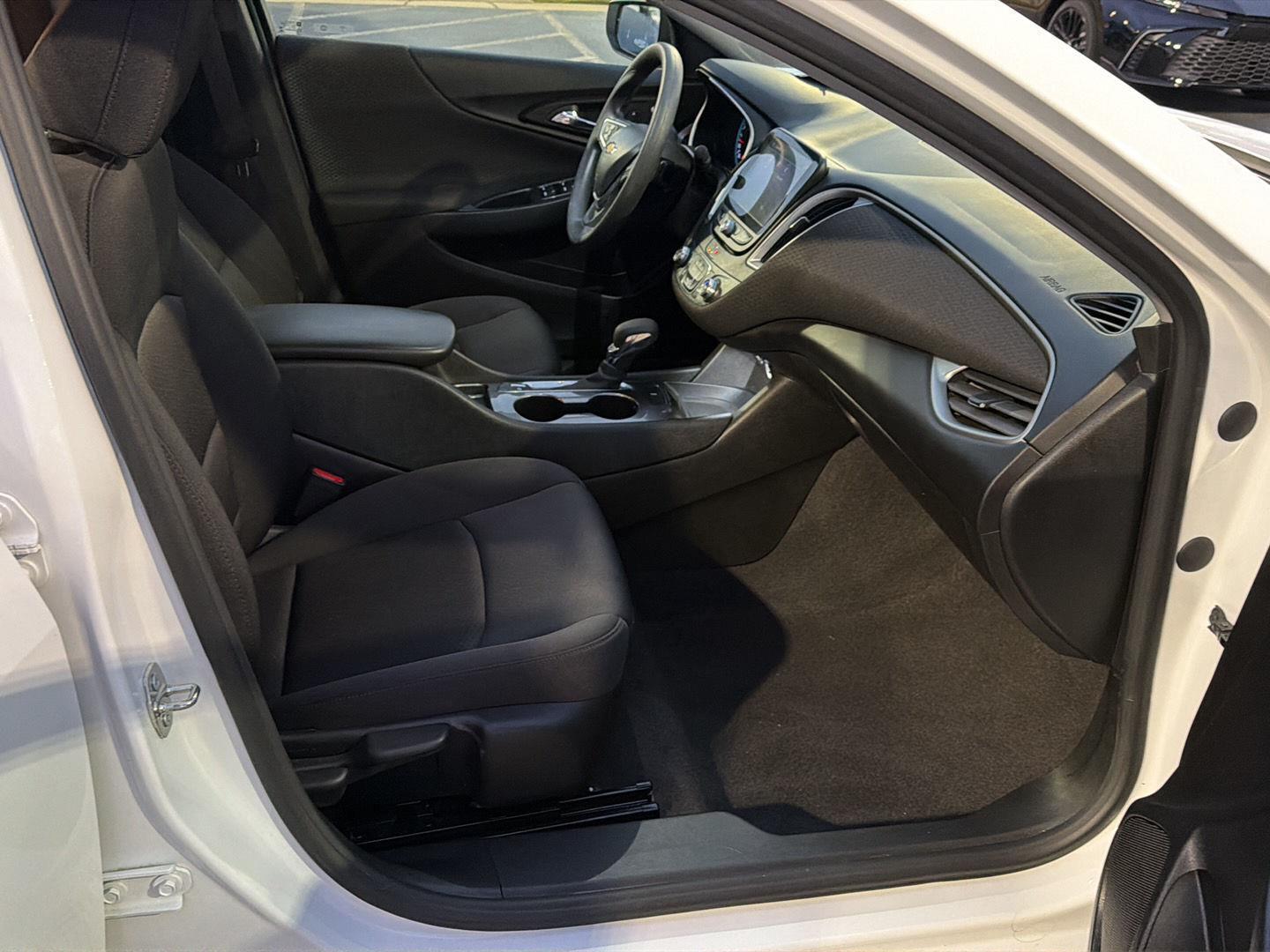 Used 2023 Chevrolet Malibu Sedan