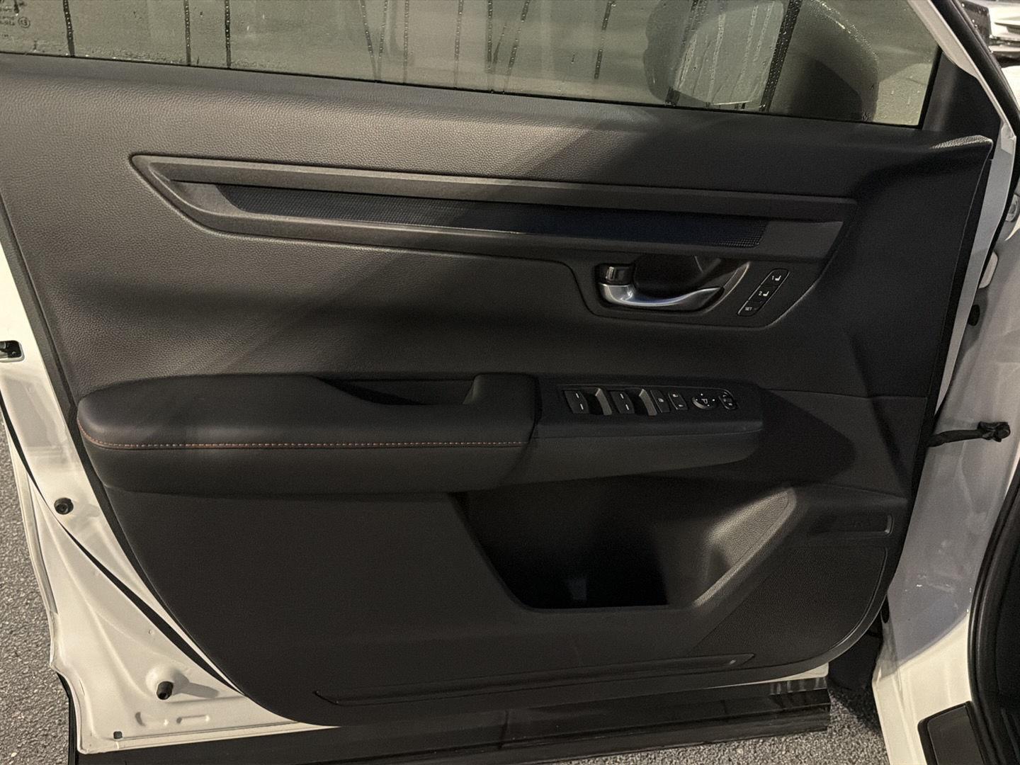 Used 2025 Honda CR-V Hybrid SUV