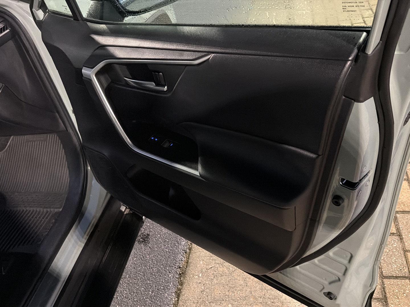 Used 2022 Toyota RAV4 SUV