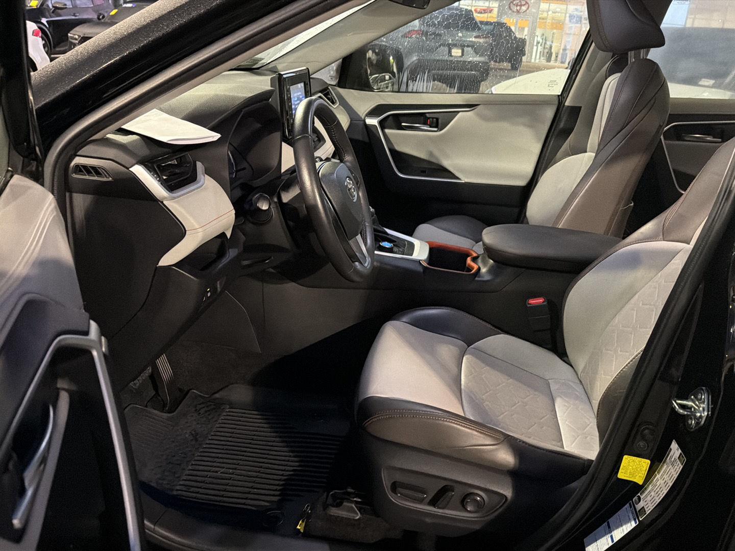 Used 2022 Toyota RAV4 SUV