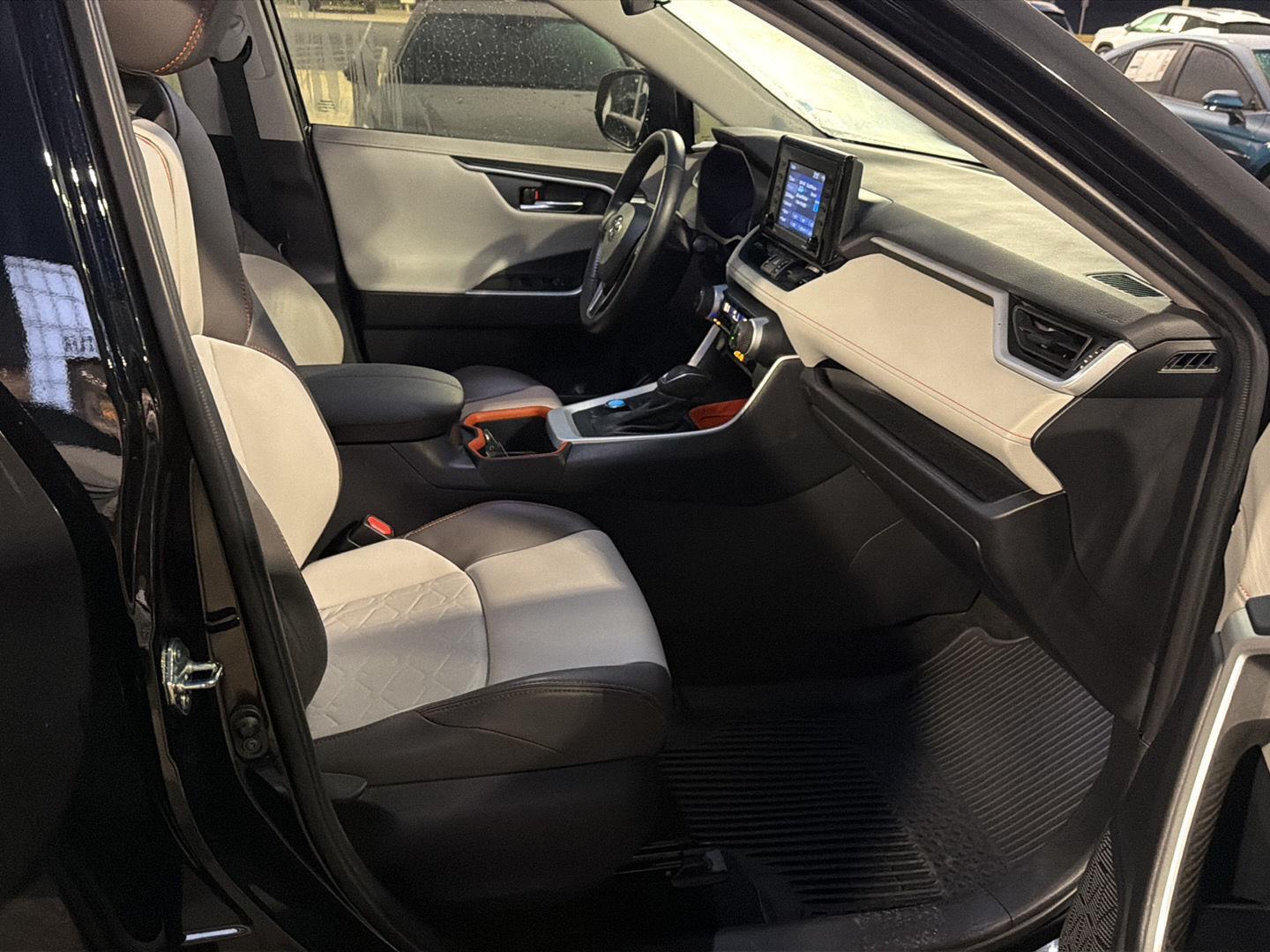 Used 2022 Toyota RAV4 SUV