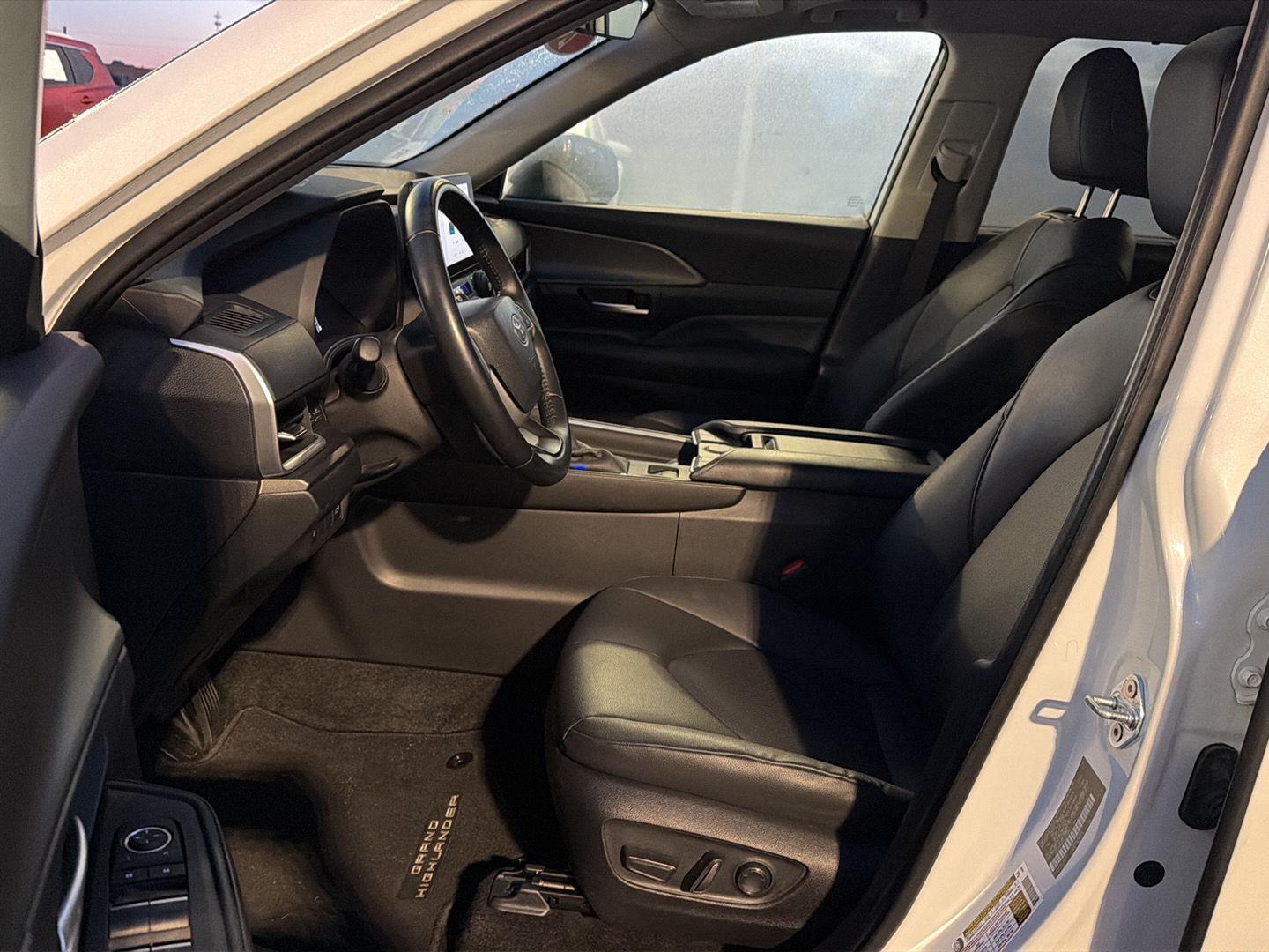 Used 2025 Toyota Grand Highlander SUV