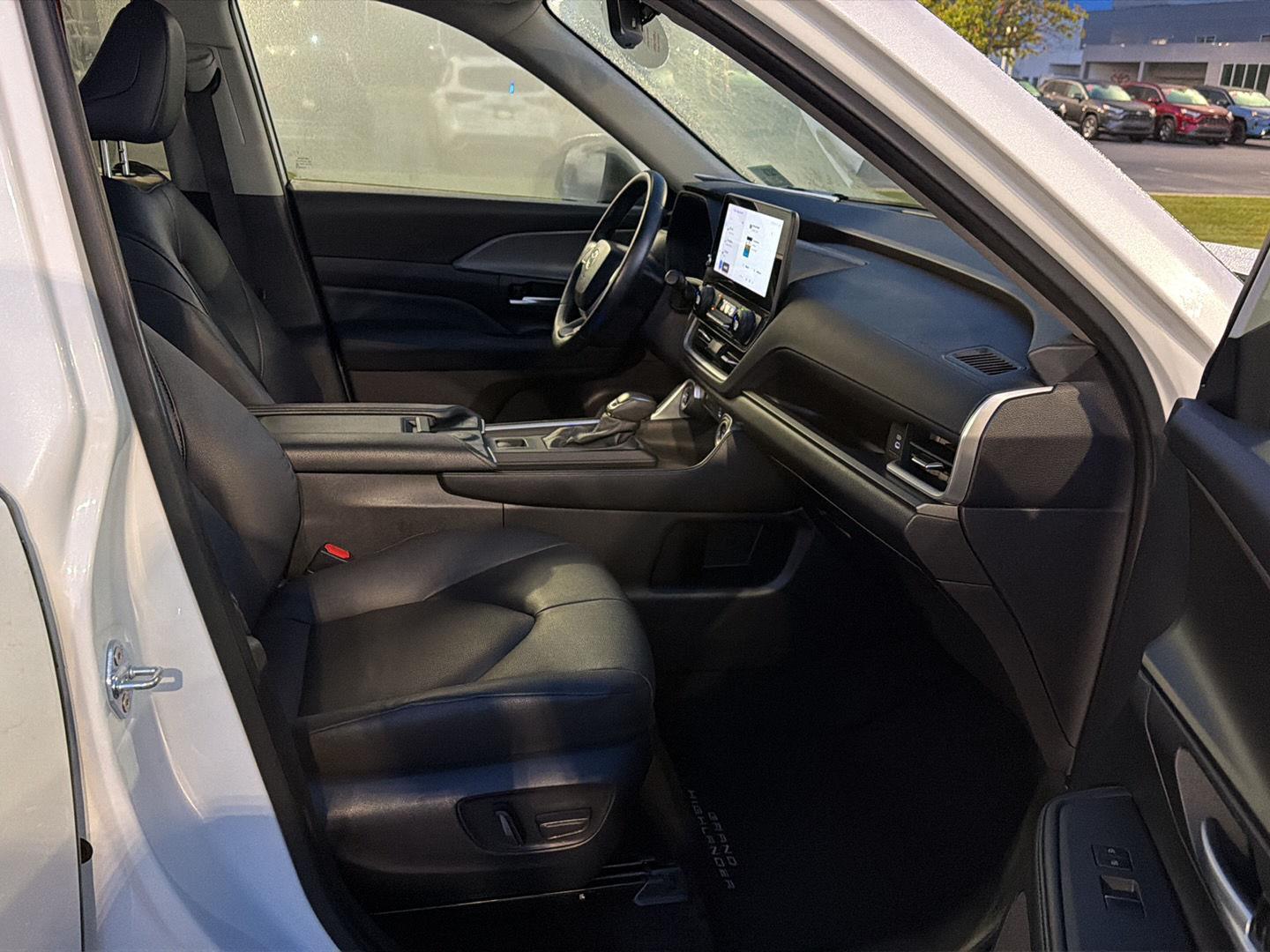 Used 2025 Toyota Grand Highlander SUV