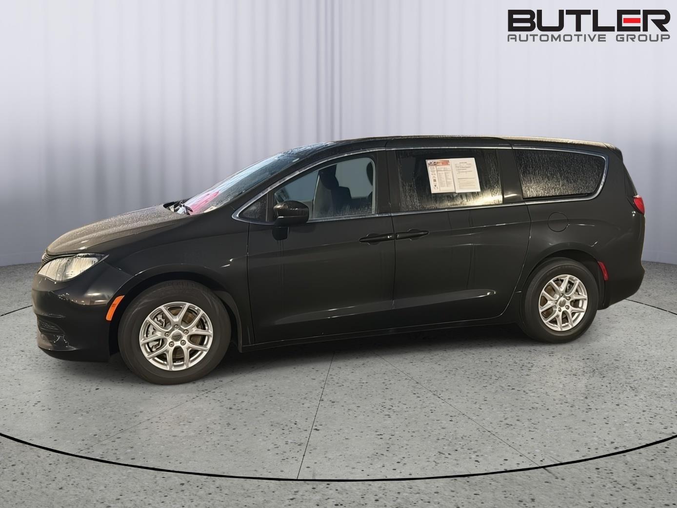 Used 2023 Chrysler Voyager Van