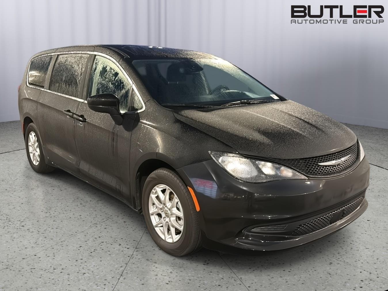 Used 2023 Chrysler Voyager Van