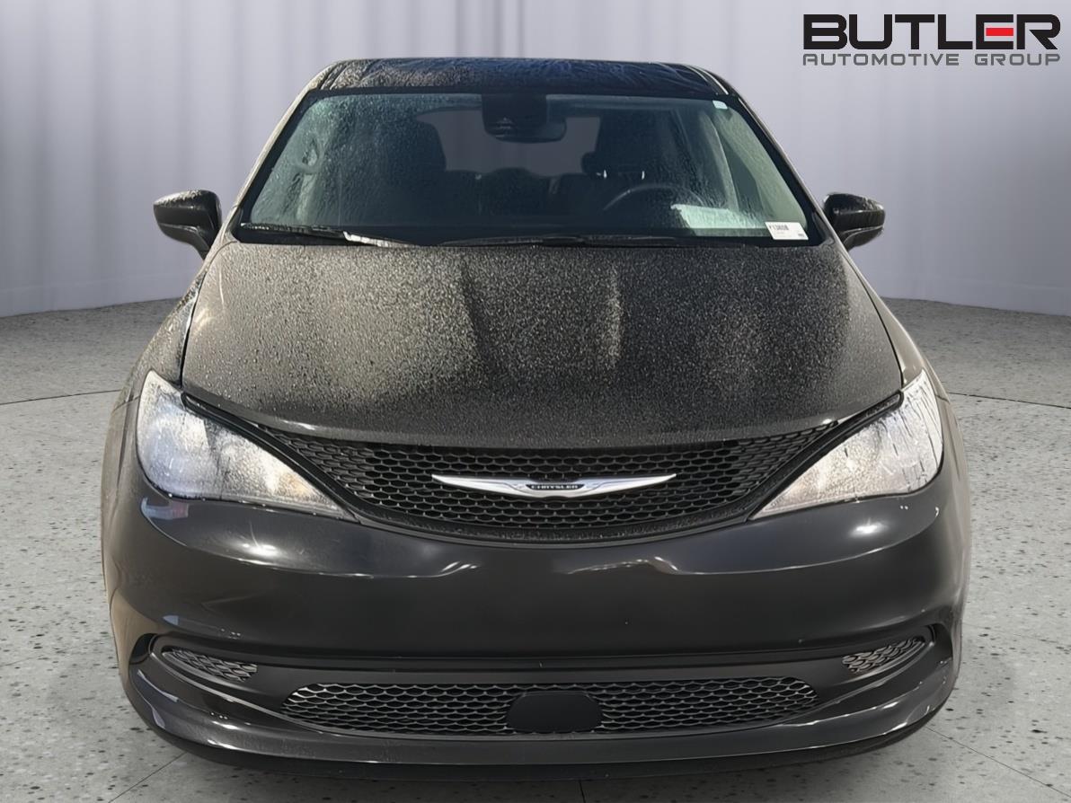 Used 2023 Chrysler Voyager Van