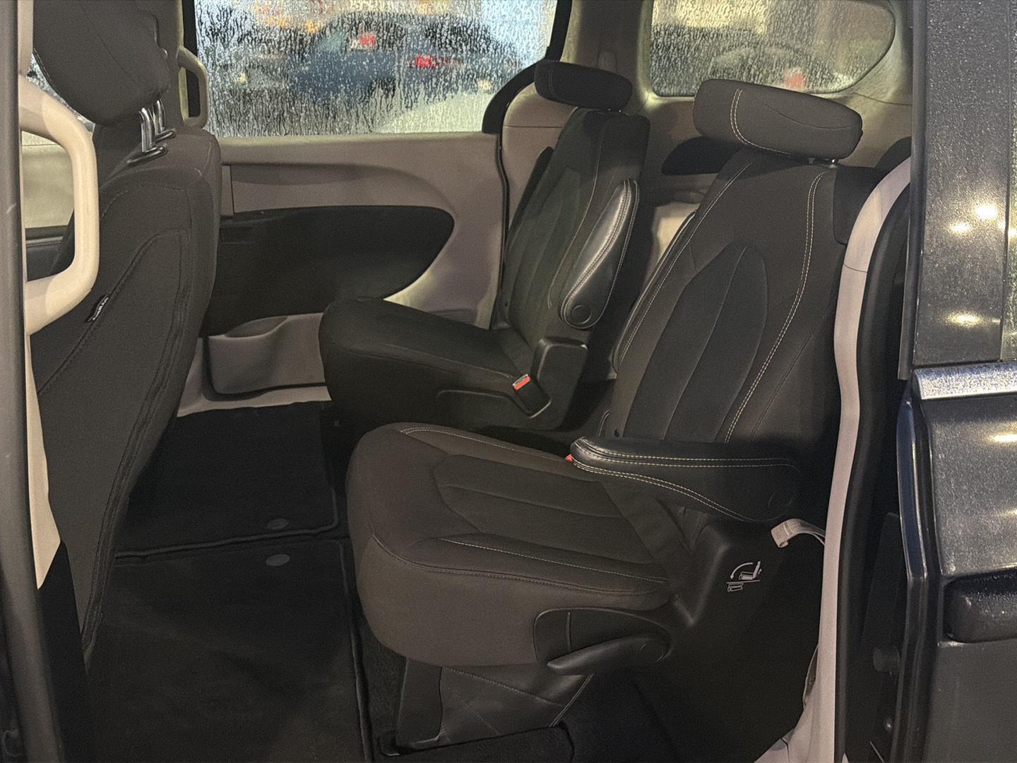 Used 2023 Chrysler Voyager Van