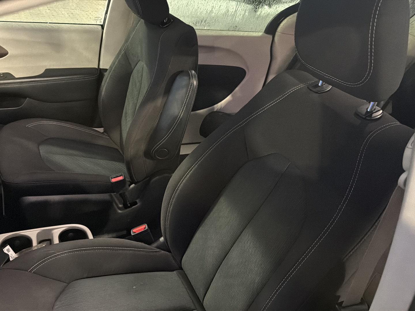 Used 2023 Chrysler Voyager Van