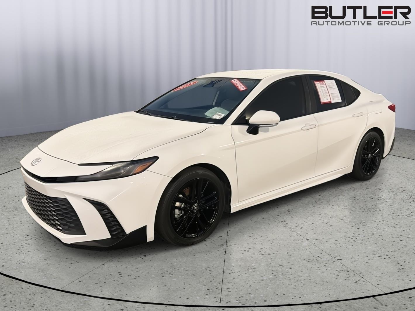 2025 Toyota Camry SE FWD