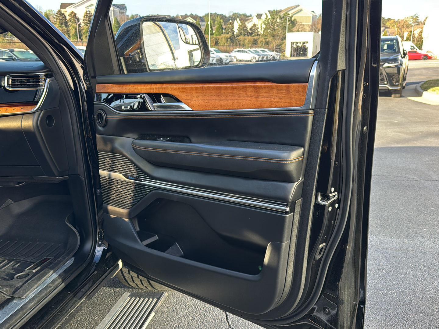 Used 2022 Jeep Grand Wagoneer SUV