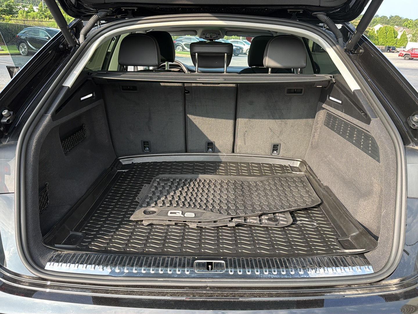Used 2023 Audi Q8 SUV