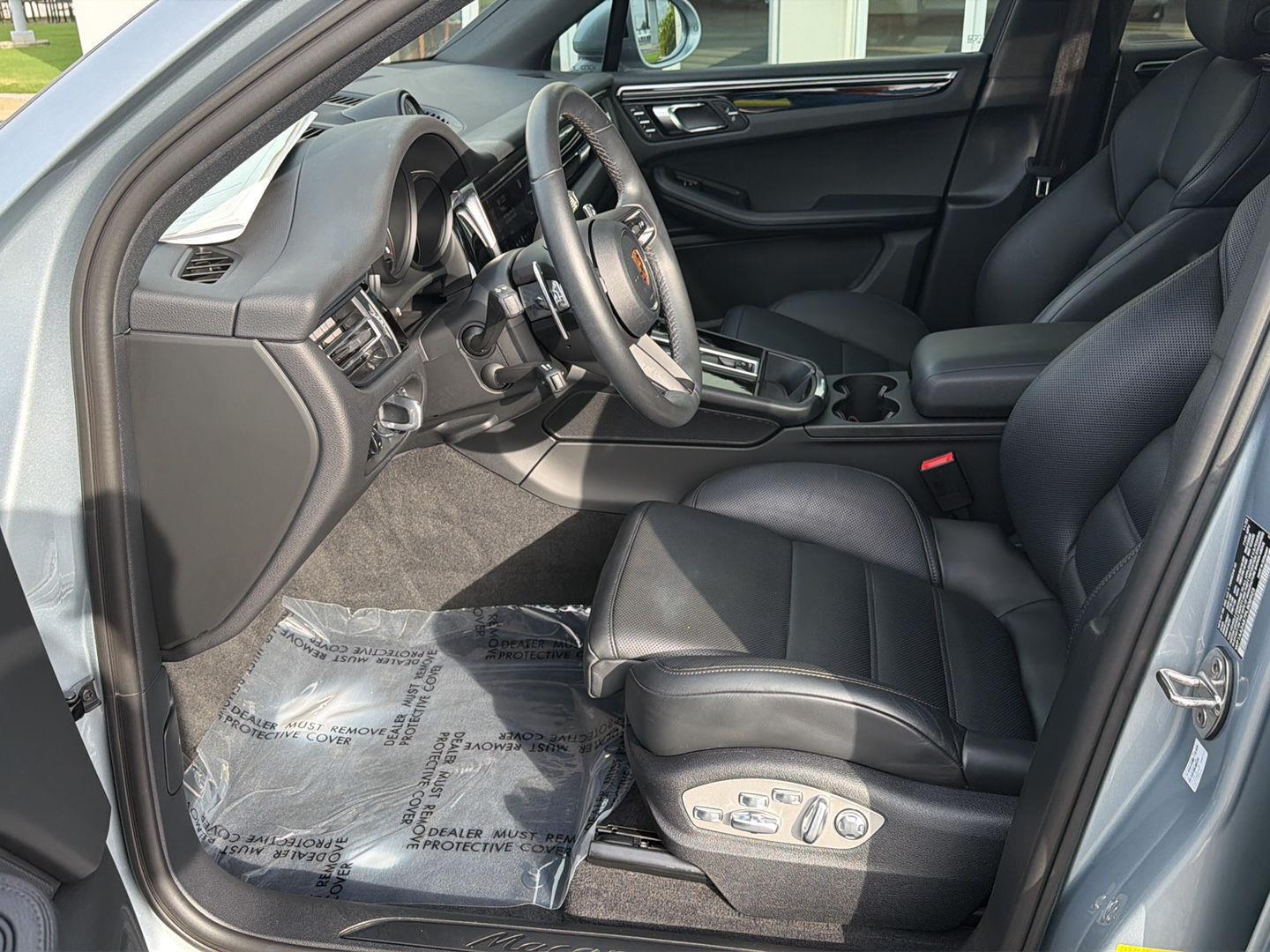 Used 2023 Porsche Macan SUV