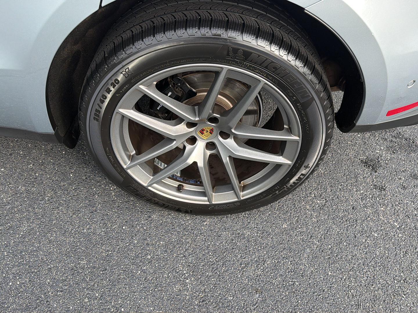 Used 2023 Porsche Macan SUV