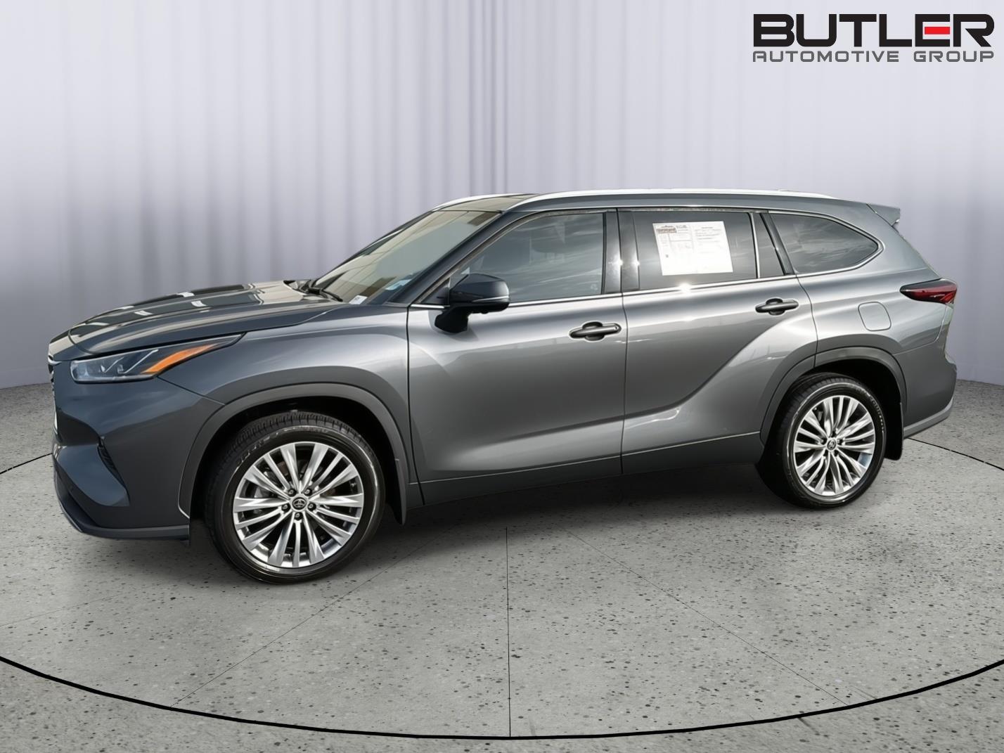 Used 2024 Toyota Highlander SUV
