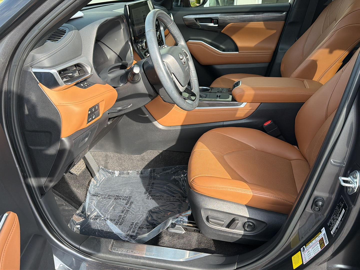 Used 2024 Toyota Highlander SUV