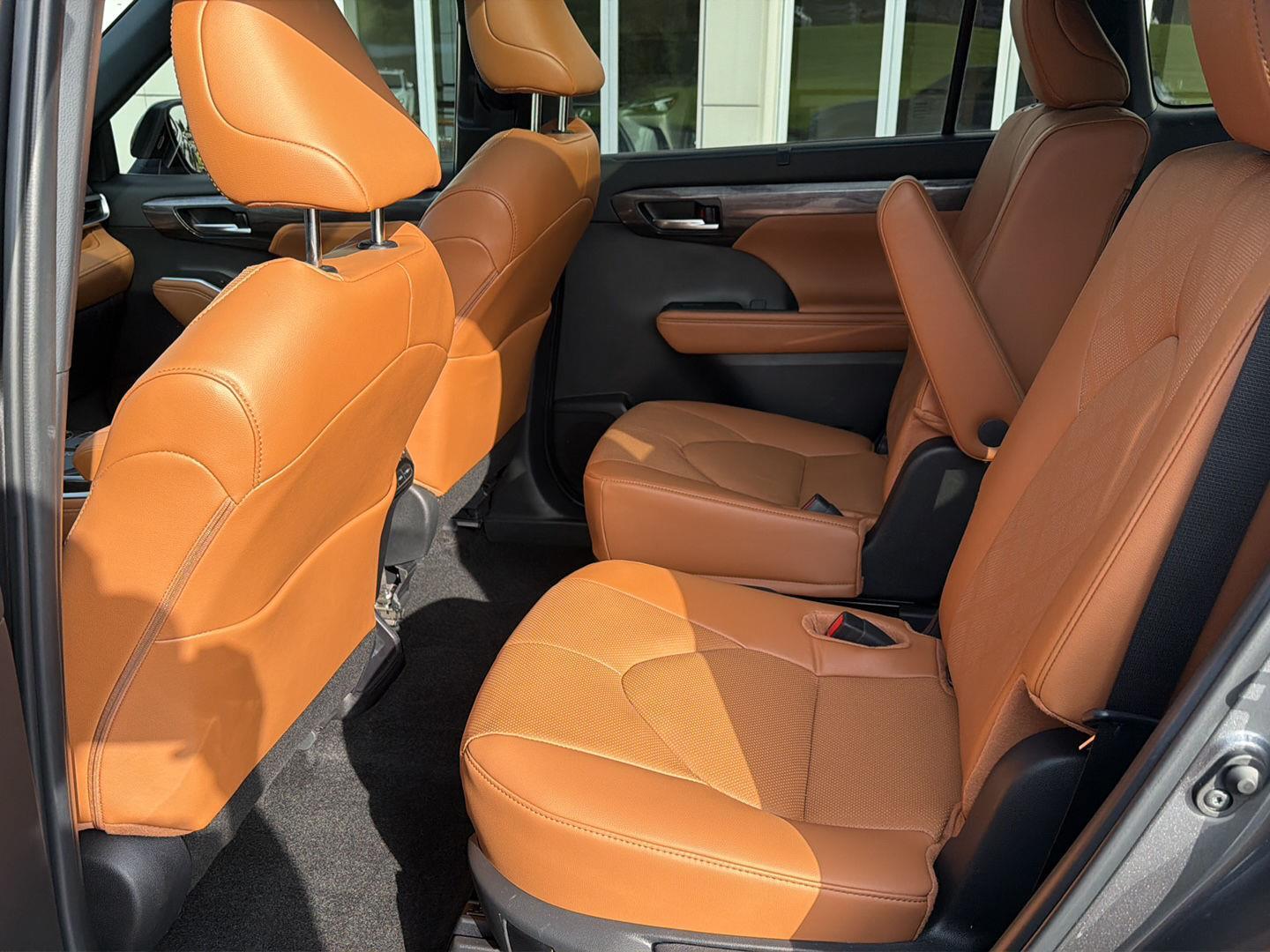 Used 2024 Toyota Highlander SUV