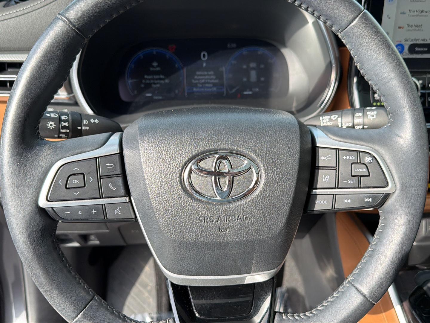 Used 2024 Toyota Highlander SUV