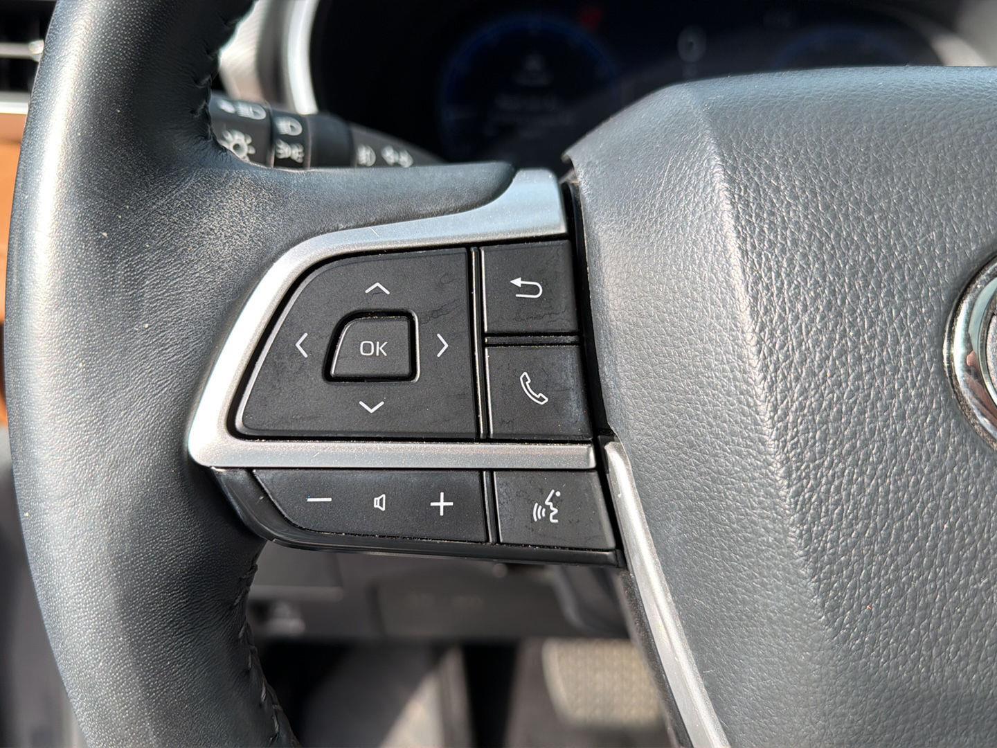 Used 2024 Toyota Highlander SUV