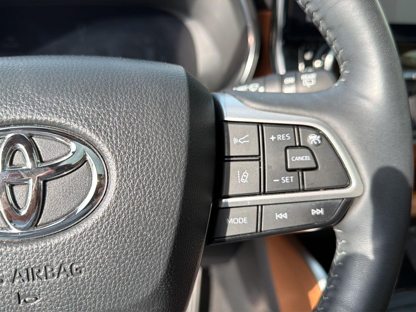 Used 2024 Toyota Highlander SUV