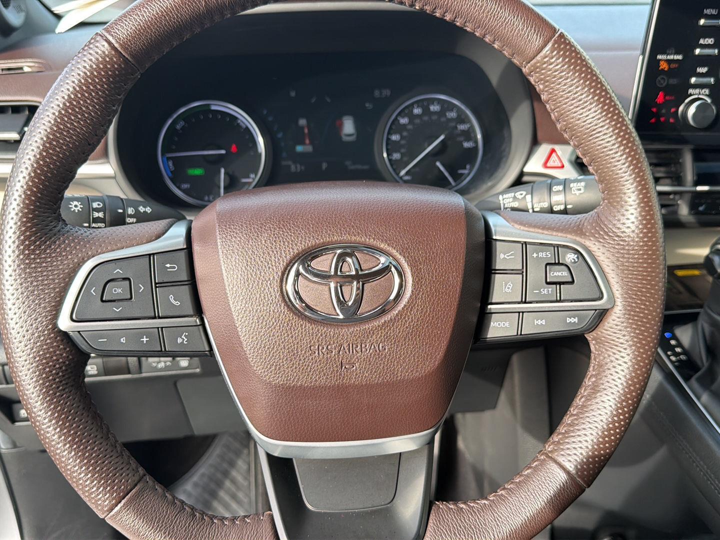 Used 2023 Toyota Sienna Van