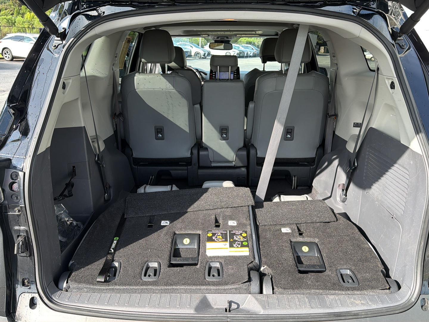 Used 2023 Toyota Sienna Van