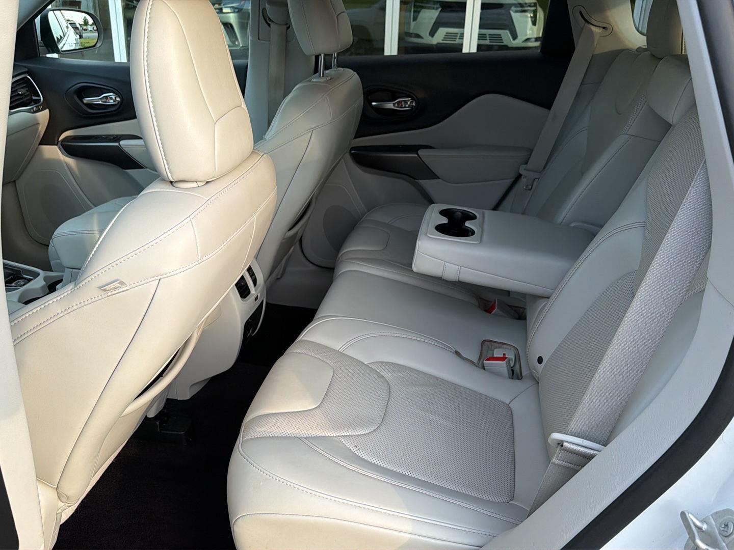 Used 2019 Jeep Cherokee SUV