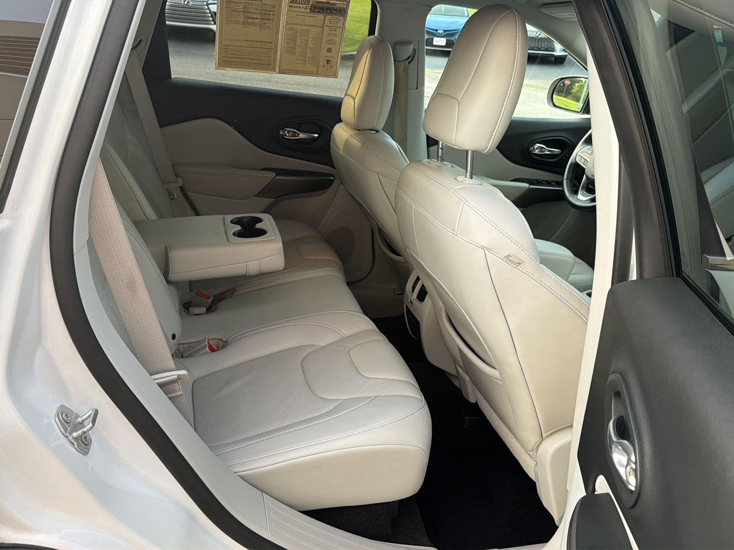 Used 2019 Jeep Cherokee SUV