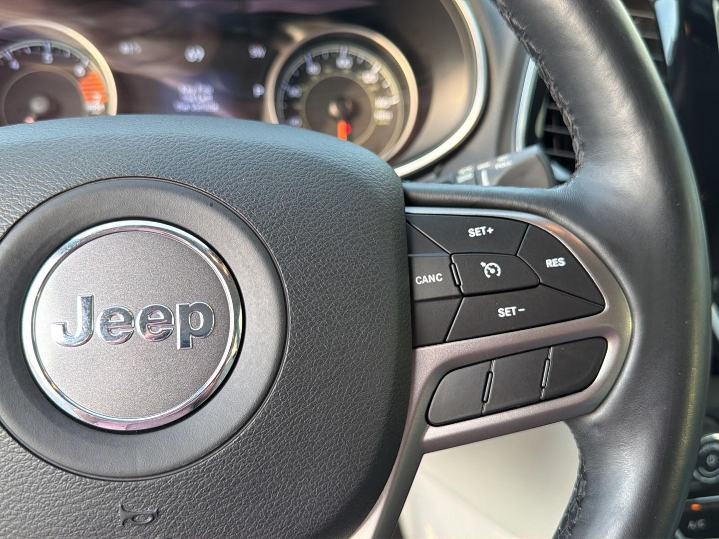 Used 2019 Jeep Cherokee SUV