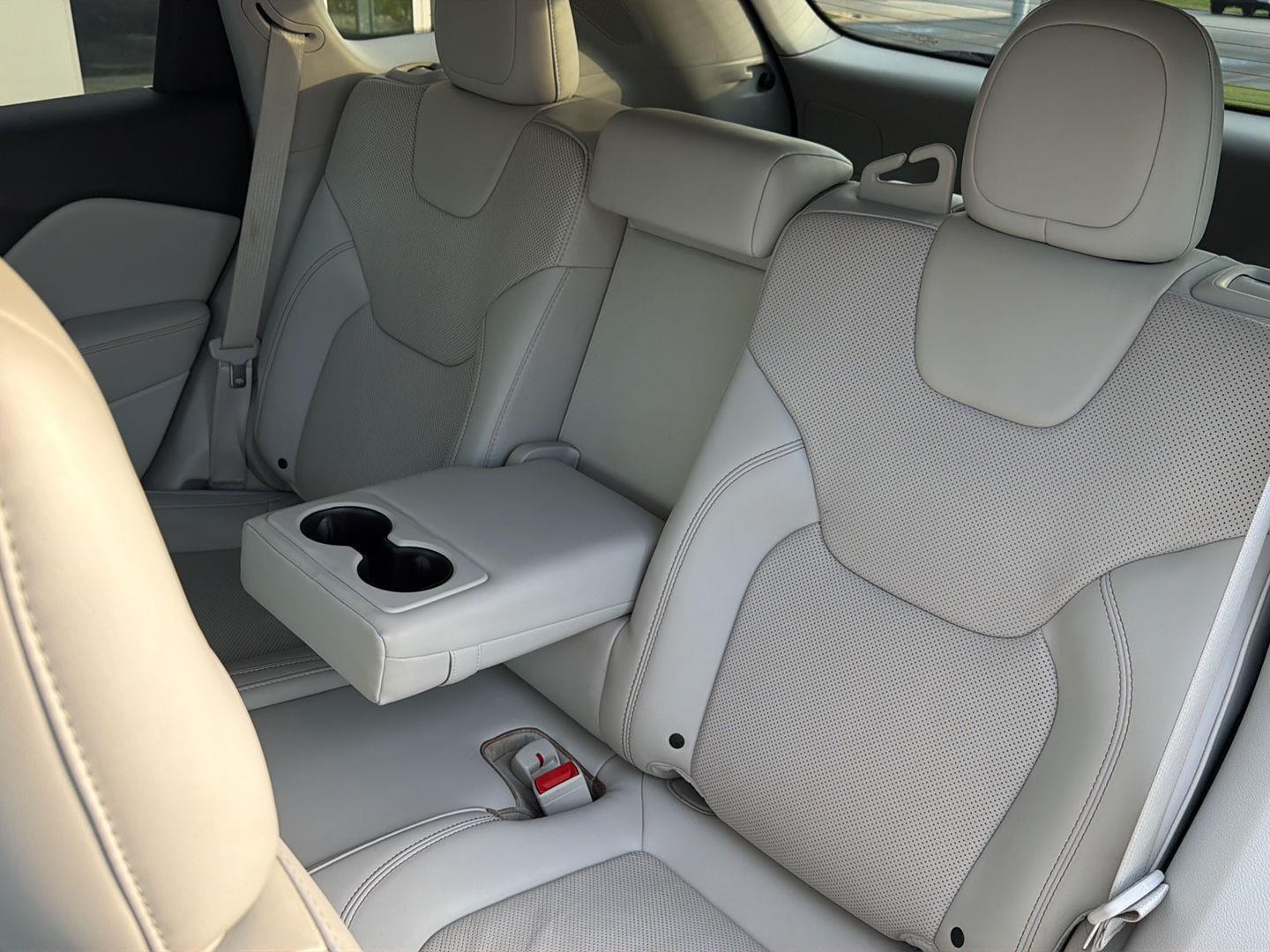 Used 2019 Jeep Cherokee SUV