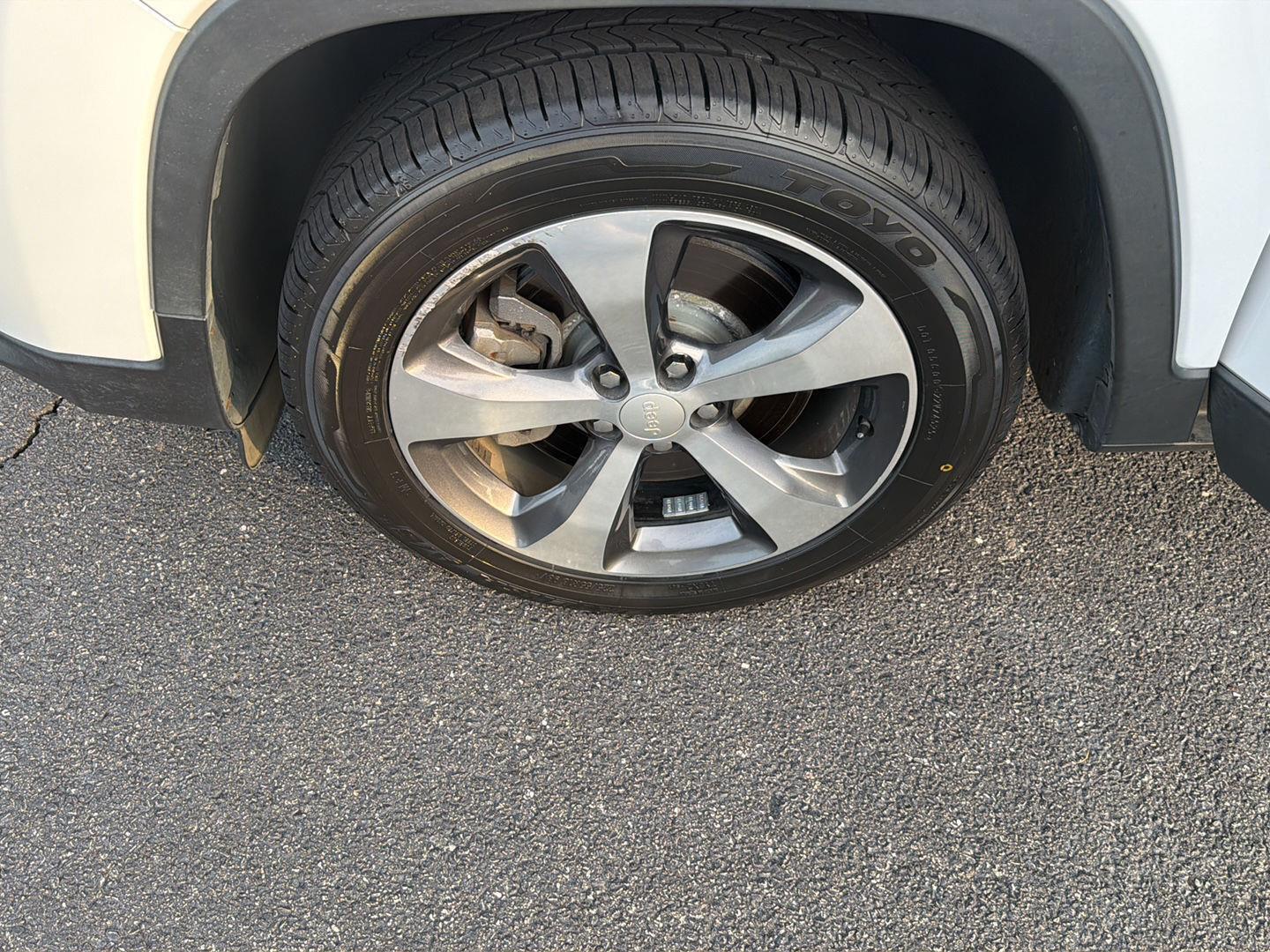 Used 2019 Jeep Cherokee SUV