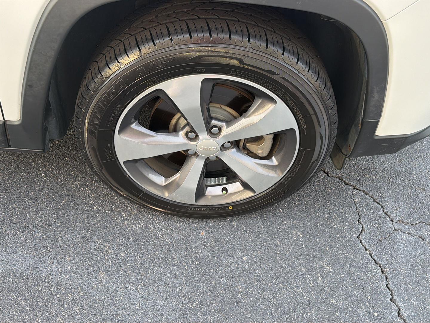 Used 2019 Jeep Cherokee SUV