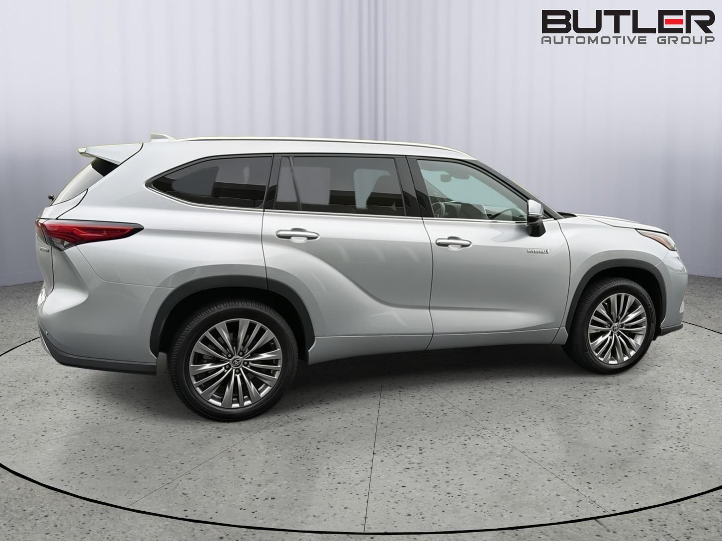 Used 2020 Toyota Highlander Hybrid SUV