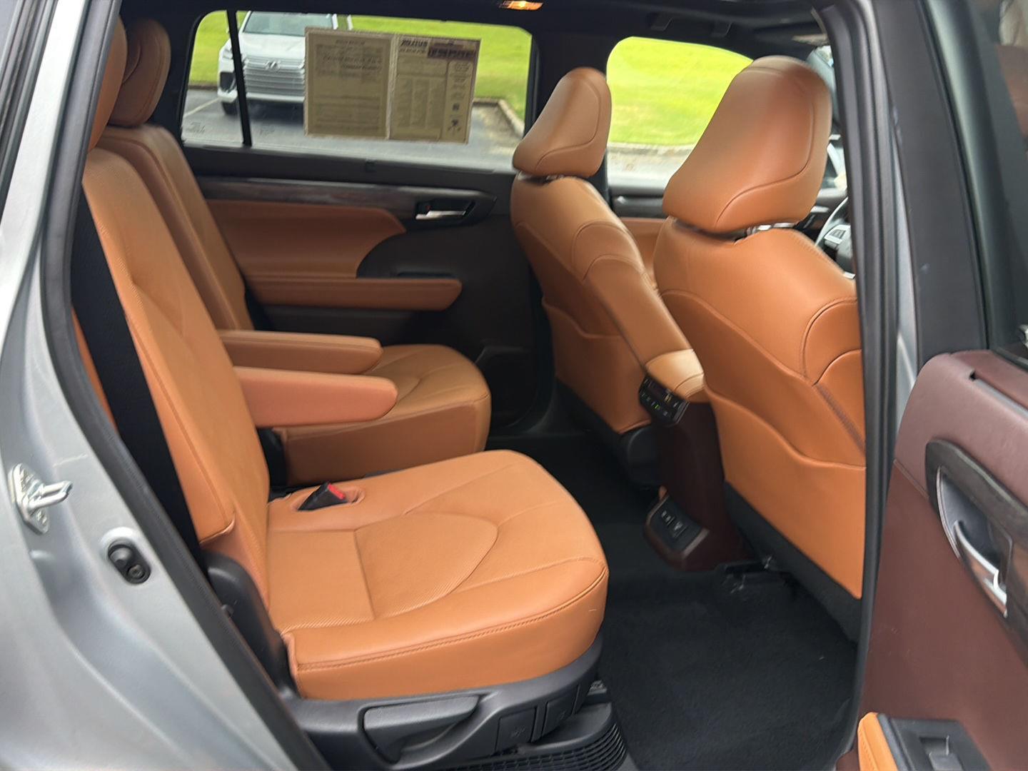 Used 2020 Toyota Highlander Hybrid SUV