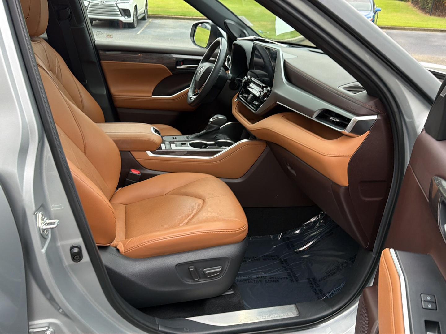Used 2020 Toyota Highlander Hybrid SUV