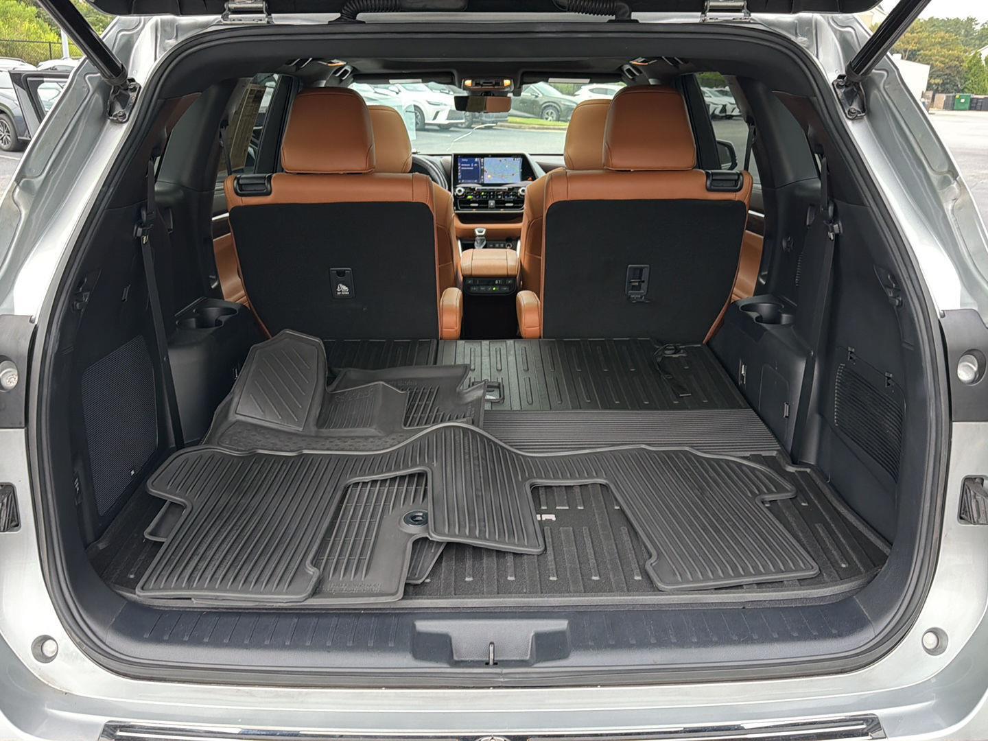 Used 2020 Toyota Highlander Hybrid SUV