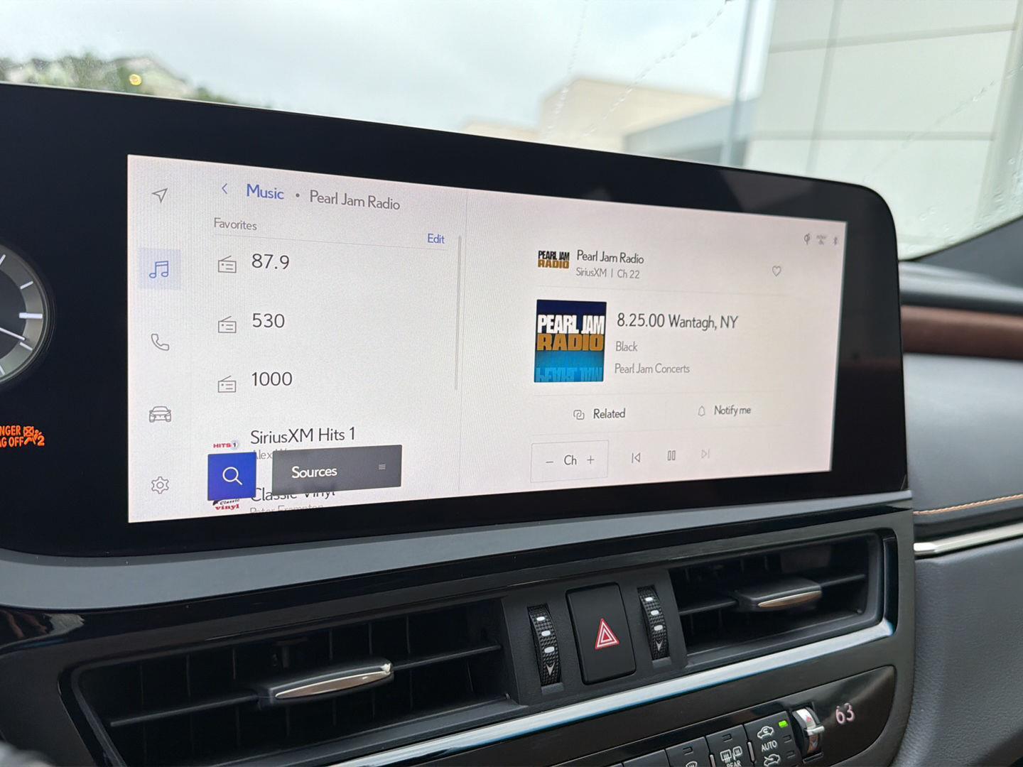 Used 2023 Lexus ES Sedan