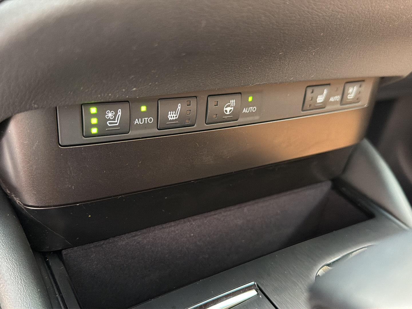 Used 2023 Lexus ES Sedan