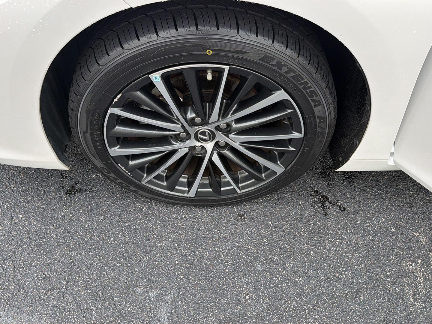 Used 2023 Lexus ES Sedan