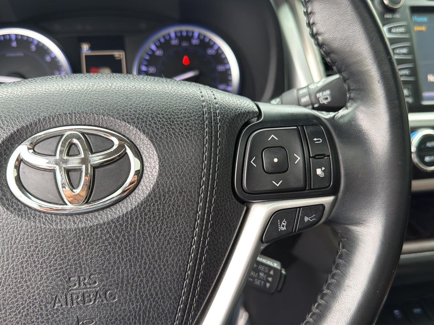 Used 2018 Toyota Highlander SUV