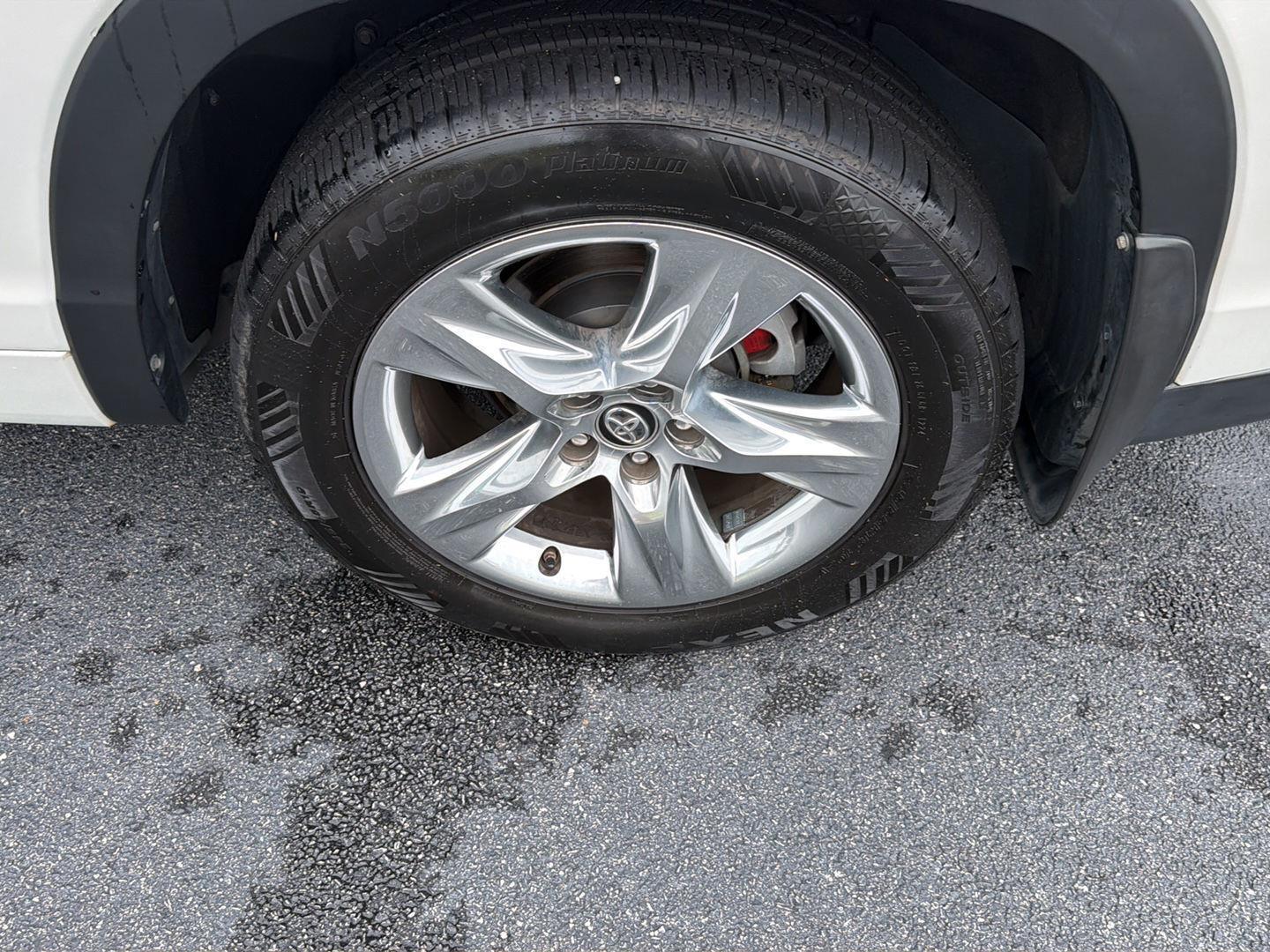 Used 2018 Toyota Highlander SUV